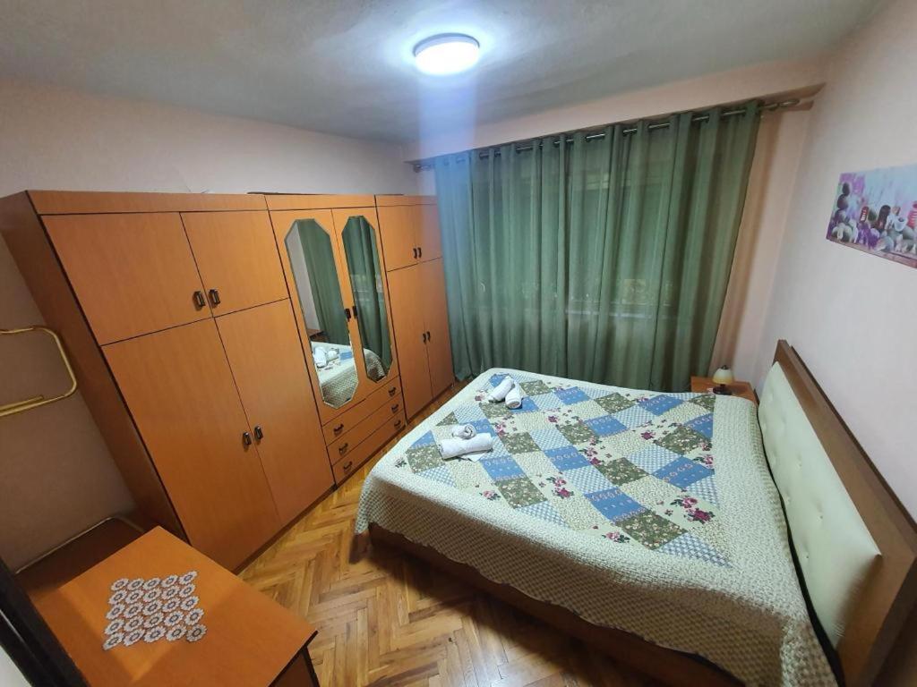 Entire Nice Apartment, In The Center Tirana